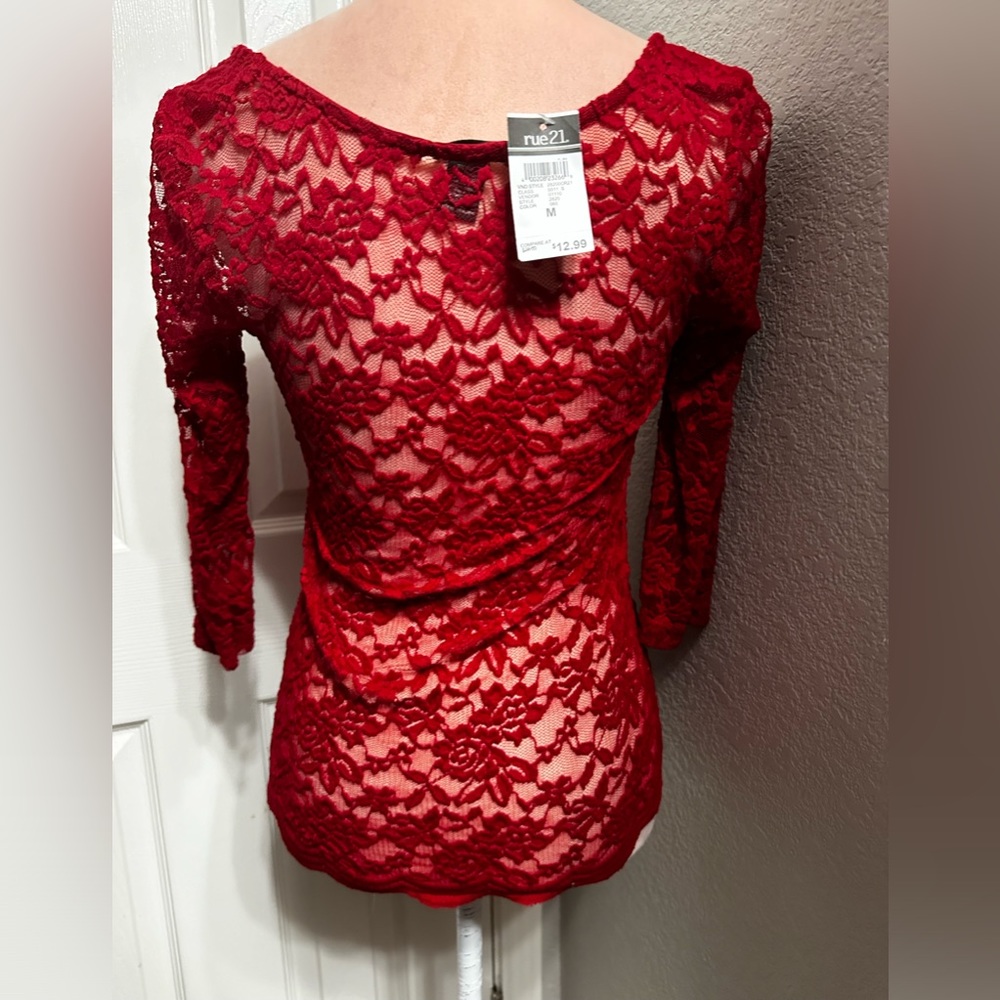 NWT All Over Lace Top - Picture 5 of 12